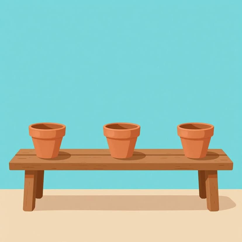 Une rangée de plantes en pot colorées, espacées les unes des autres sur un long banc en bois.