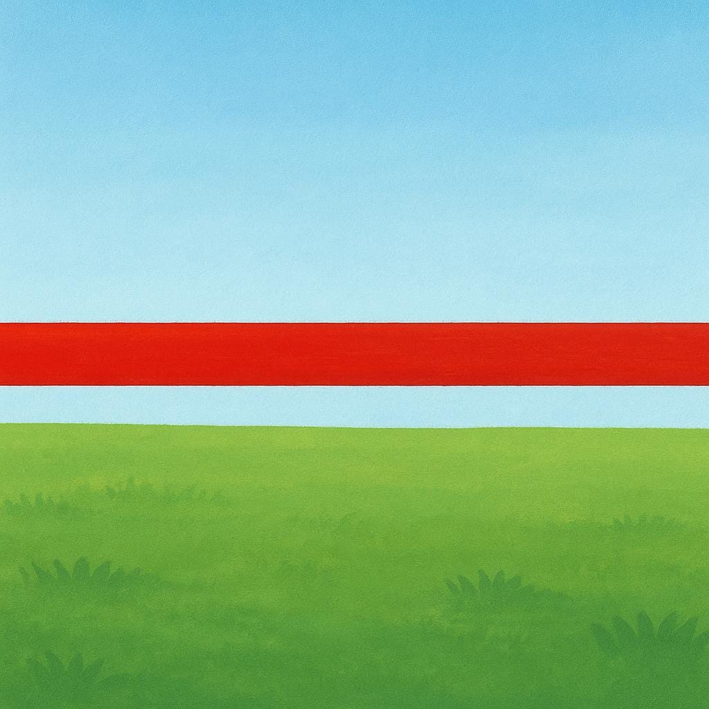 Een duidelijke, dikke rode lijn geschilderd over een groen pad, dienend als een eenvoudige, visuele grens.